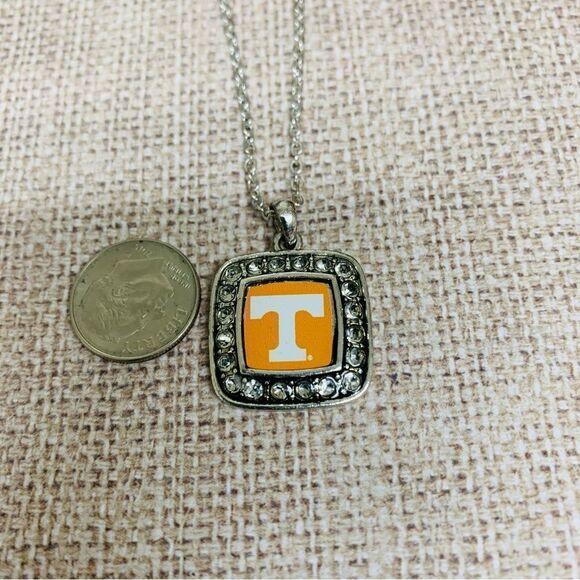 University of Tennessee Silver Crystal Necklace - Picture 1 of 3